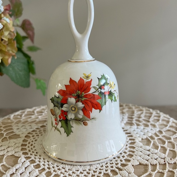 Vintage Sadler Christmas Dinner Bell - Picture 3 of 5